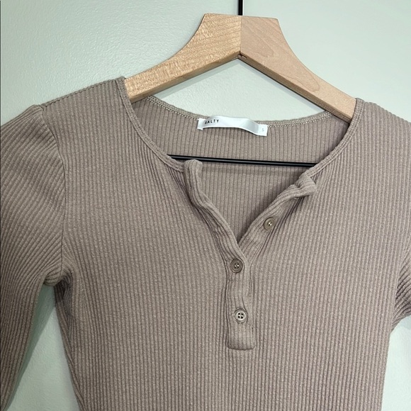 Salty Long Sleeve Bodysuit Women's Taupe Small - Picture 3 of 7